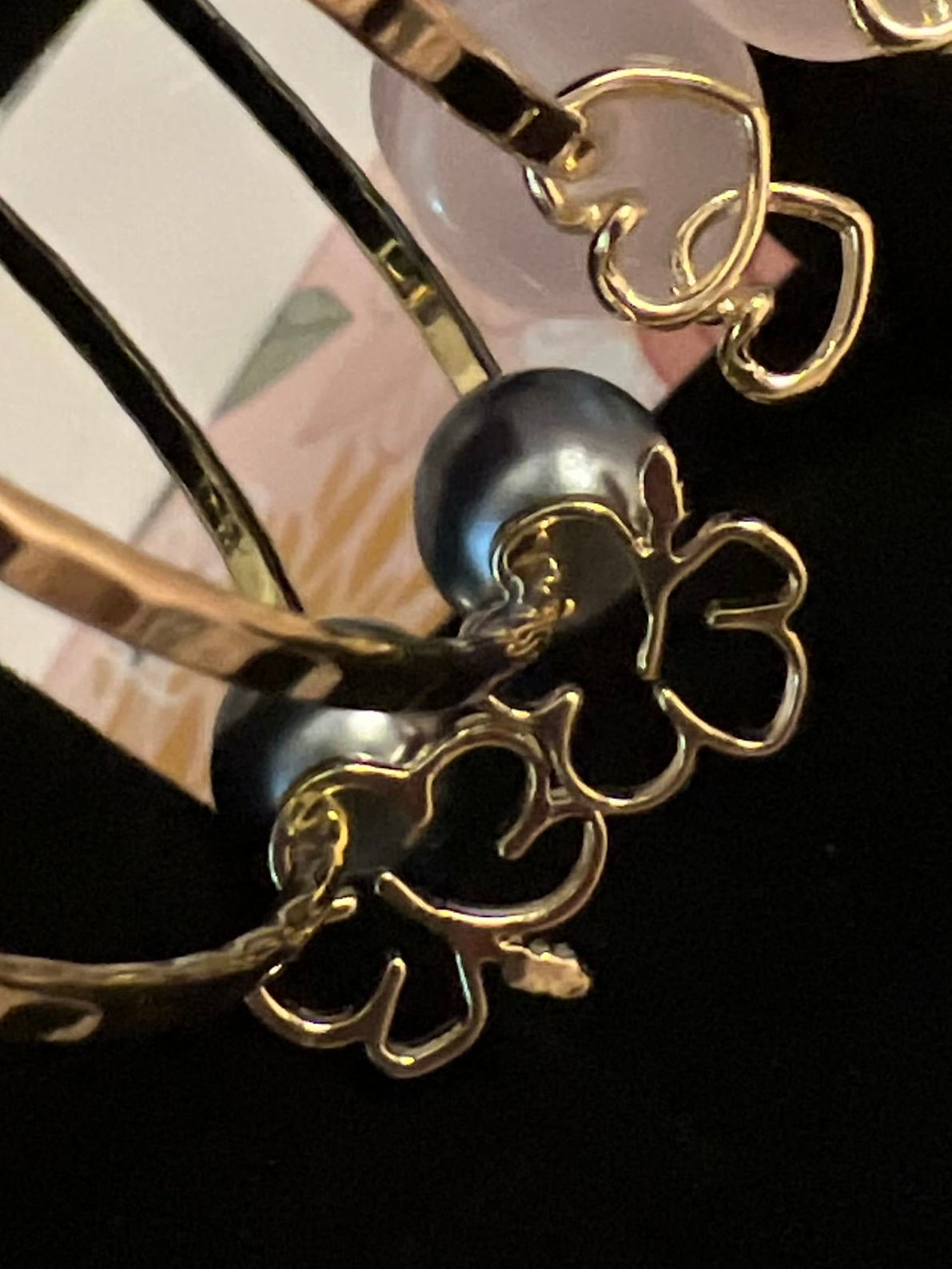 Hibiscus Charm Bangle w/ Shell Pearl