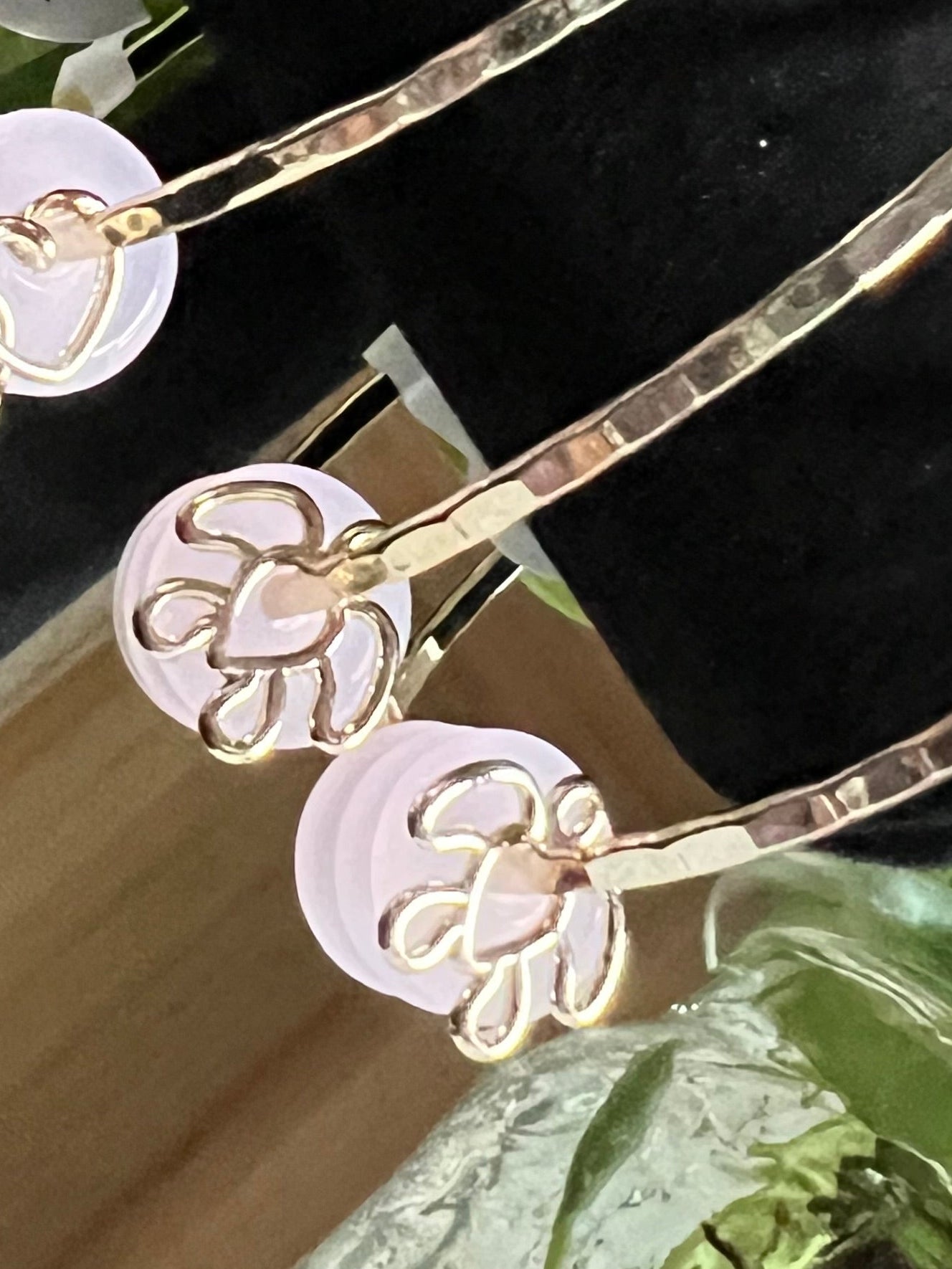 Honu Charm Bangle w/Pink Beads