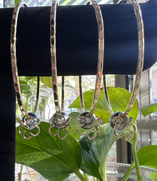 Hibiscus Charm Bangle w/ Shell Pearl