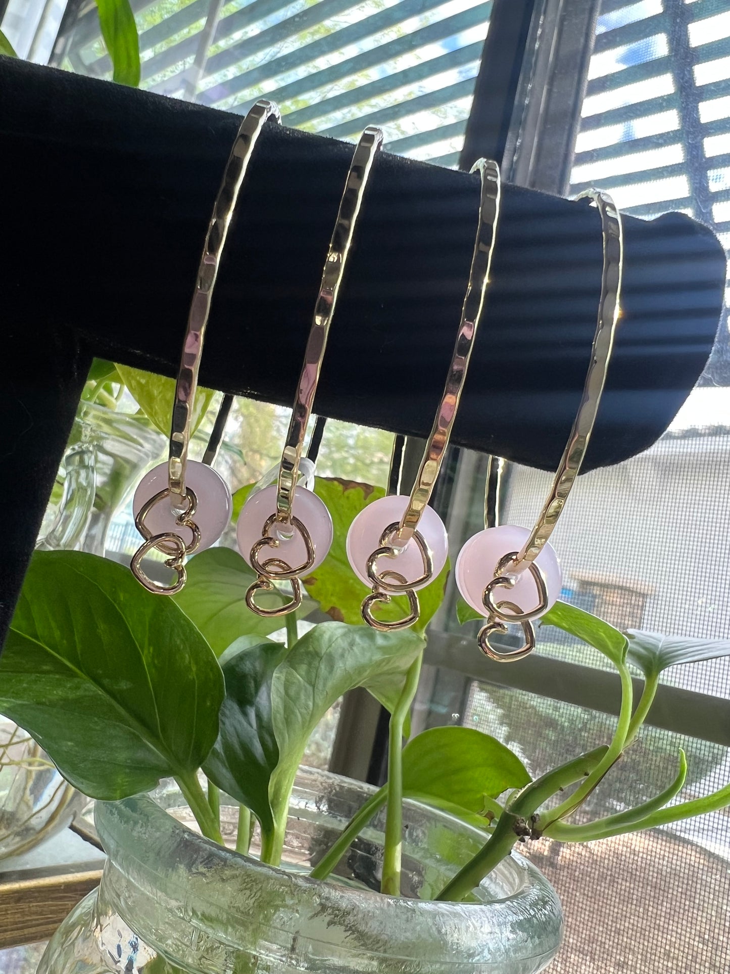 Dbl Heart Charm Bangle w/Pink Beads