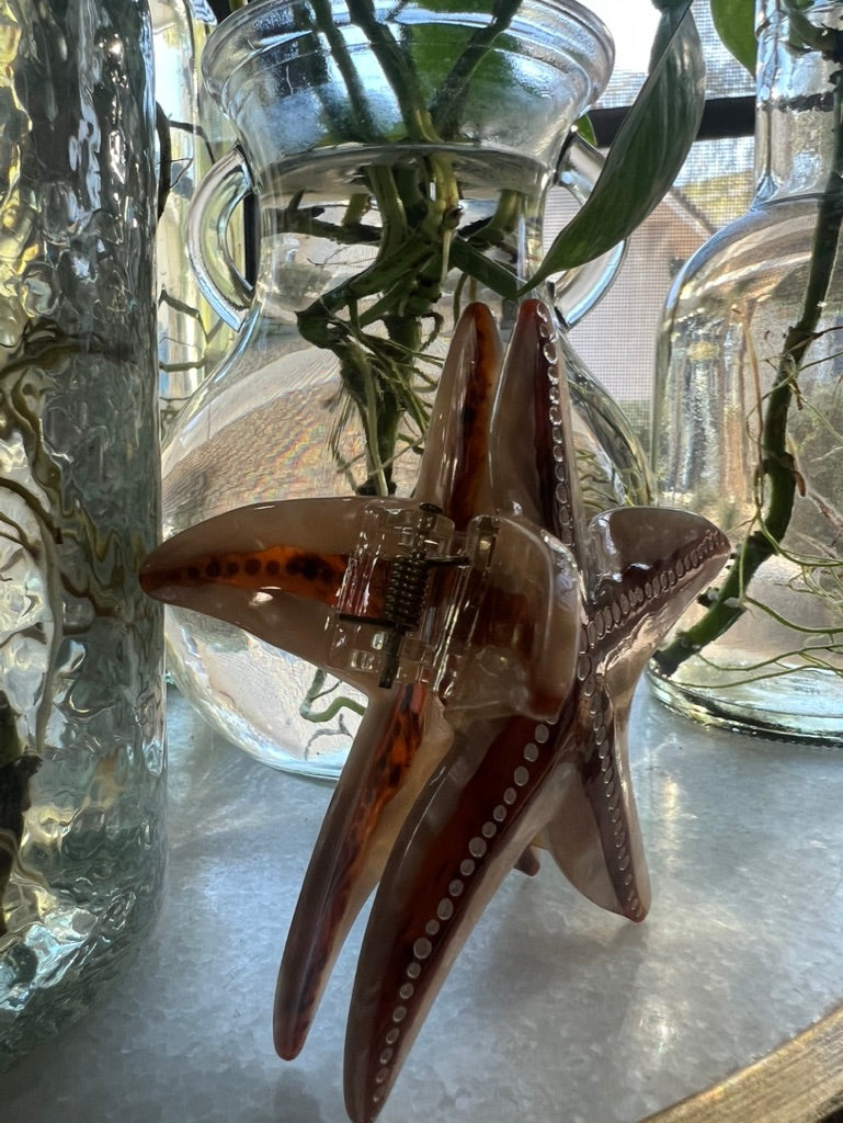 - Starfish Claw Clip